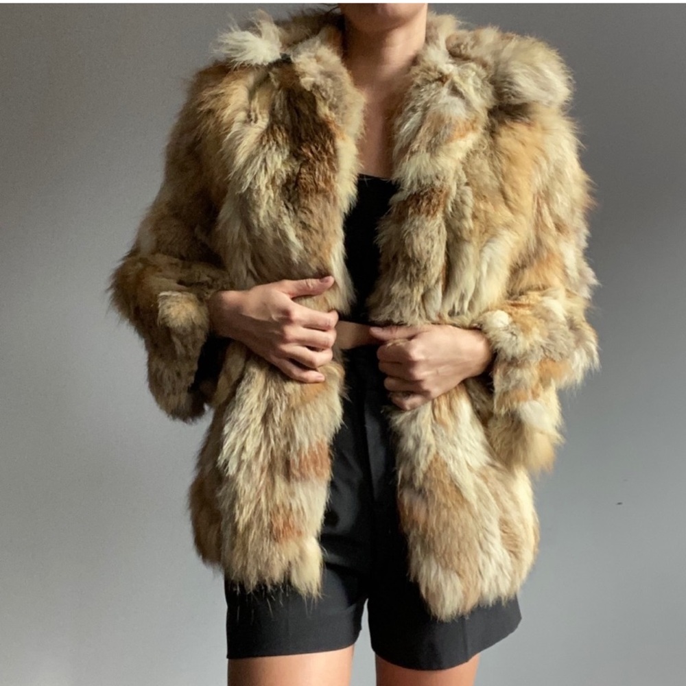Gorgeous FOX FUR COAT 🚨